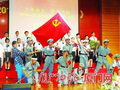 假面骑士剑:以睦月为原型的实验体G有多强,一棍子秒了实验体B