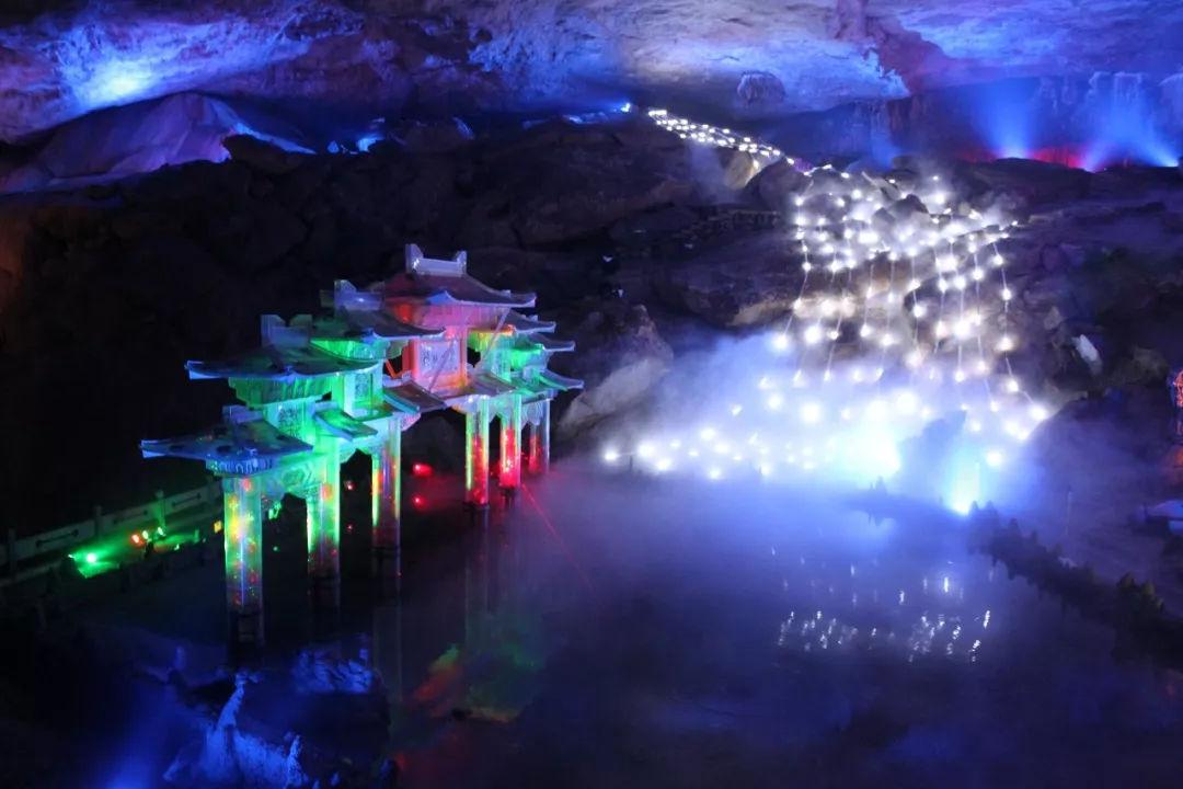 挺进地牢